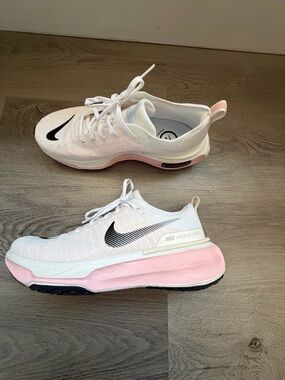 Nike Women’s zoom x White & Light Pink Running Shoes with Black Swoosh